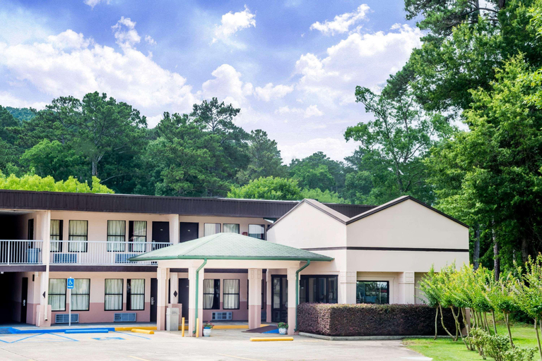 Super 8 by Wyndham Gadsden AL, Etowah