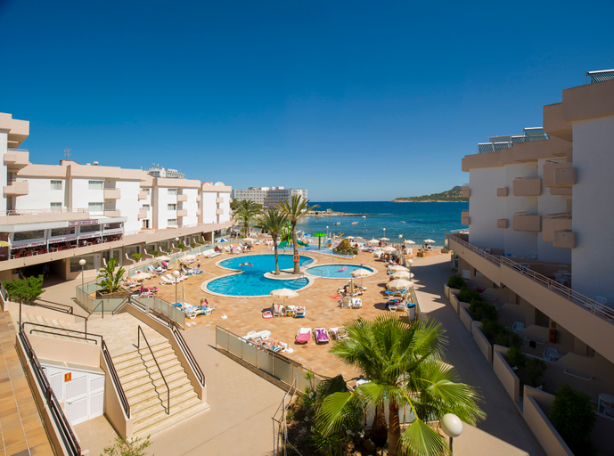 Public Area 2, Playa Bella, Baleares