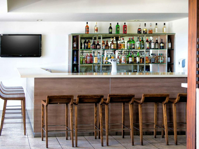 Public Area 4, Novotel Nadi, Ba
