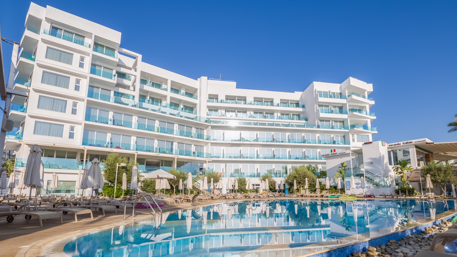 Sport & Beauty 2, VRISSAKI BEACH HOTEL
