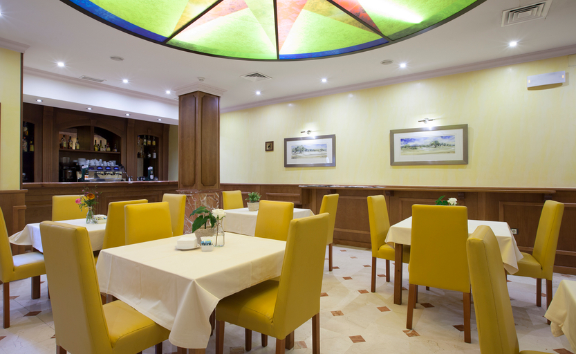 Food & Drinks 5, Dorma Juan De Austria, Madrid