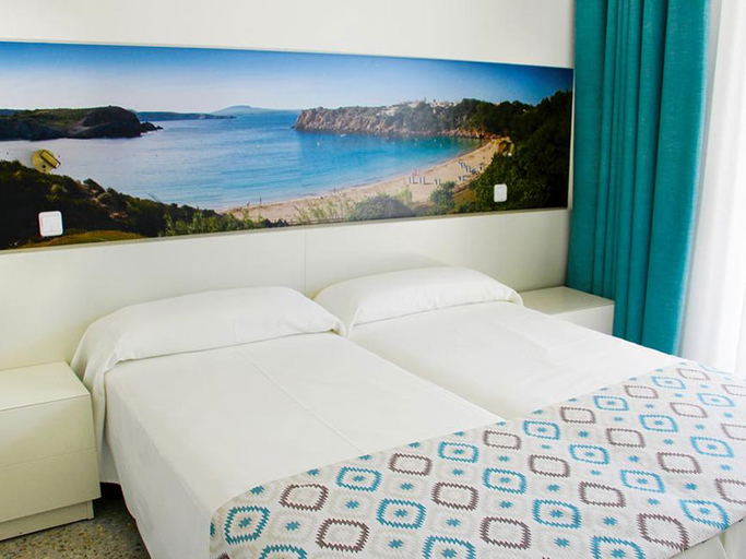 Bedroom, Club Hotel Aguamarina, Baleares