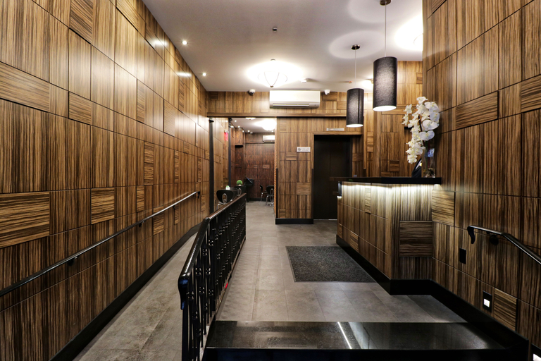 Public Area 3, Americana Inn, New York