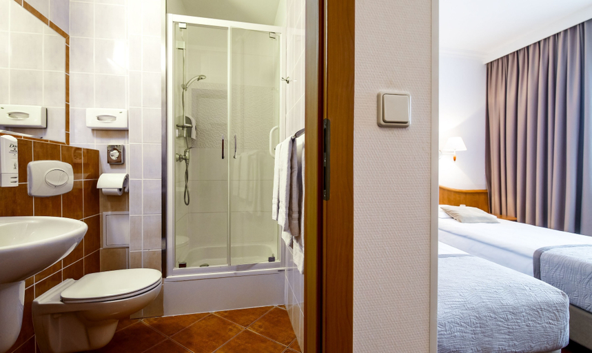 Bathroom 4, Best Western Hotel Felix, Warsaw
