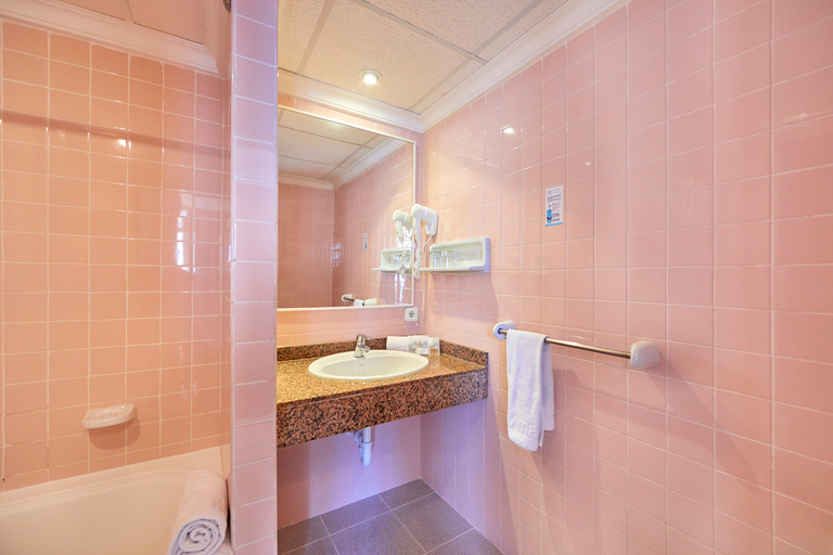 Bathroom 5, Gavimar Cala Gran Costa Del Sur, Baleares