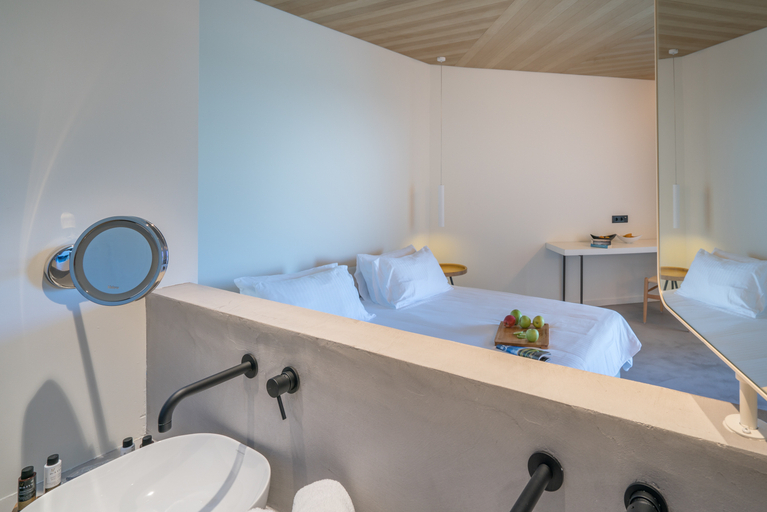 Bathroom, Caravel Zante, Ionian Islands