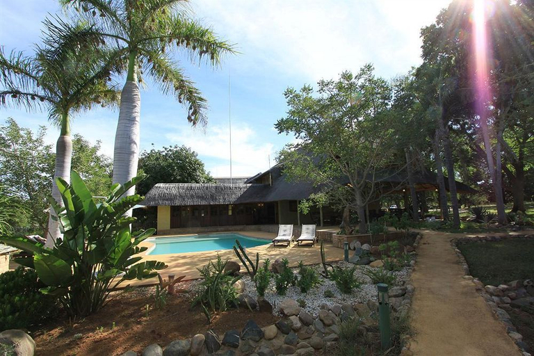 Public Area, Kubu Safari Lodge, Mopani