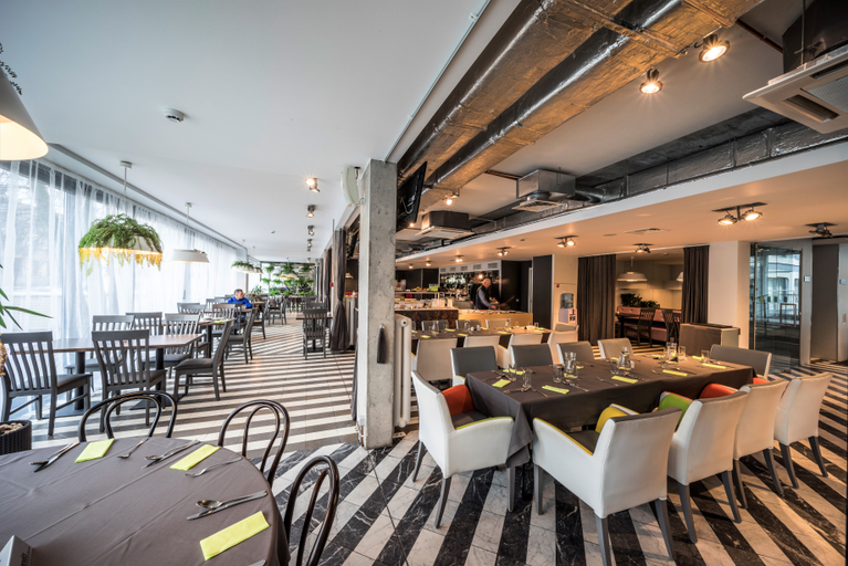 Food & Drinks 5, Rija VEF Hotel with FREE Parking, Riga