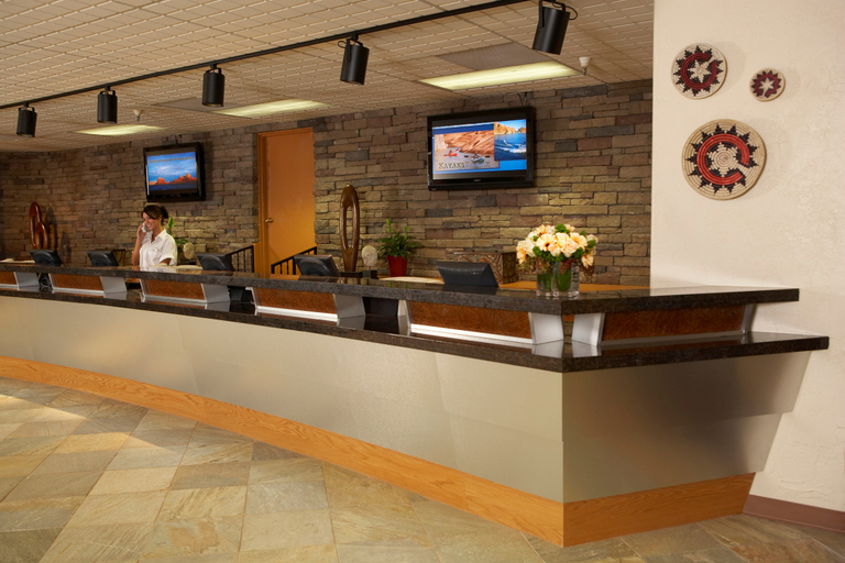 Public Area 2, Lake Powell Resort, Coconino
