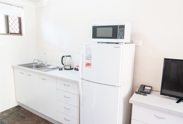 Bedroom 3, Byron Sunseeker Motel, Byron