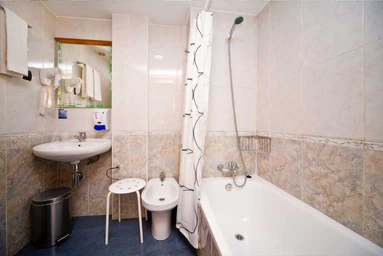 Bathroom 4, Sant Pere II Hotel, Barcelona