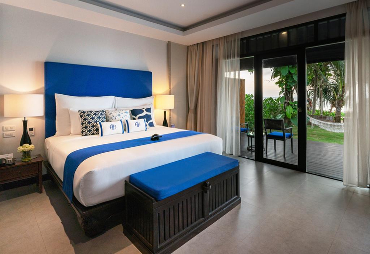 Bedroom, akyra Beach Resort Phuket, Takua Thung