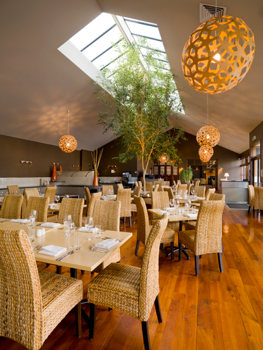 Food & Drinks 3, Distinction Palmerston North Hotel, Palmerston North