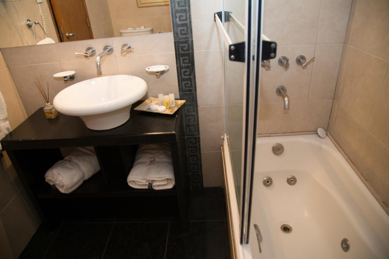 Bathroom 4, Vecchia Terra Apart Hotel, San Rafael