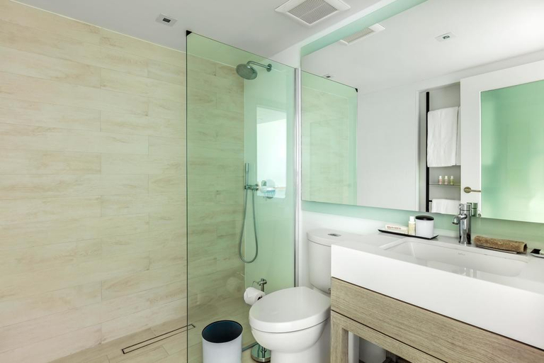 Bathroom 5, Condado Ocean Club