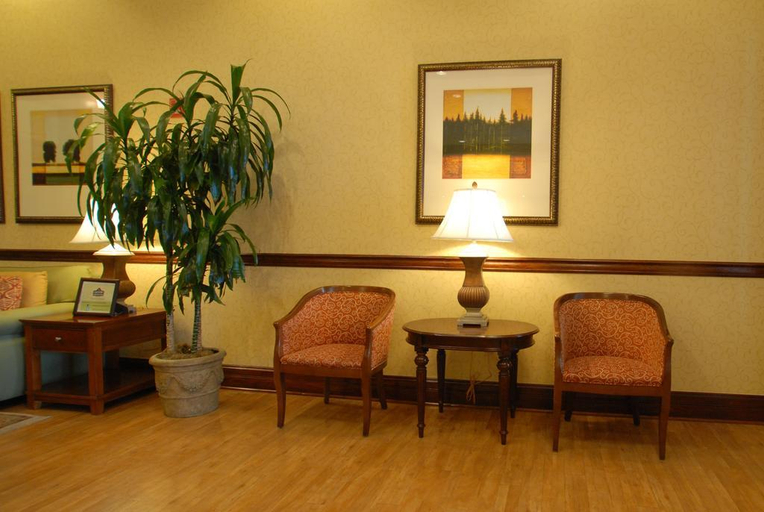 Public Area 3, Hampton Inn & Suites Newark Airport Elizabeth, Union