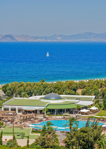 Exterior & Views 2, Kipriotis Maris Suites, South Aegean