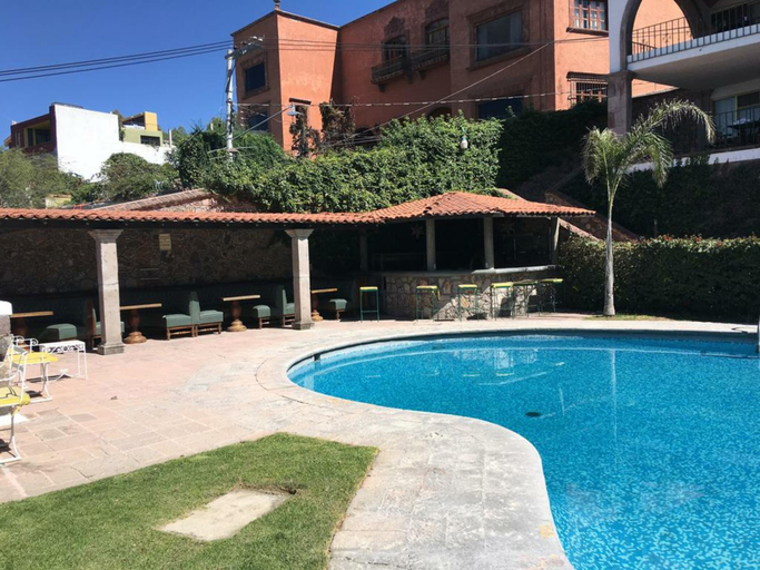 Sport & Beauty 2, Posada la Ermita, Allende