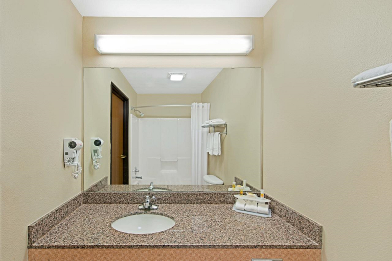 Bathroom 4, Motel 6, DeKalb
