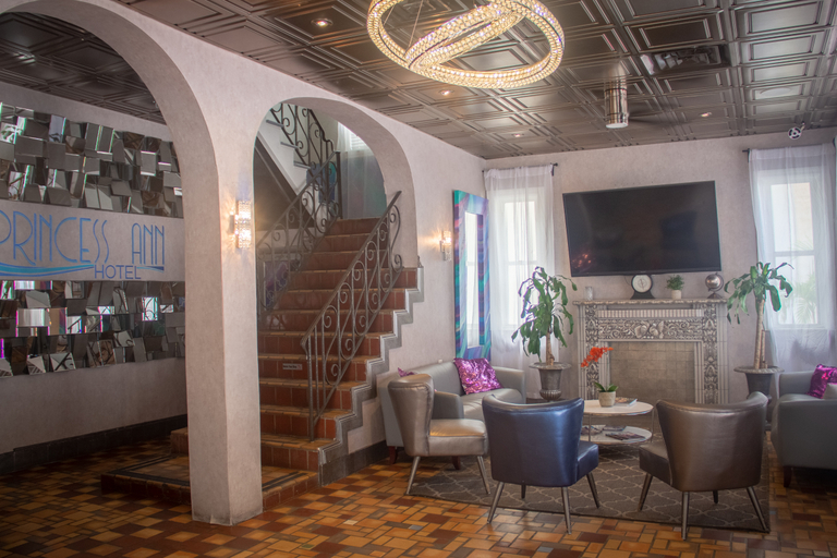 Public Area 5, Nine20 Collins, Miami-Dade
