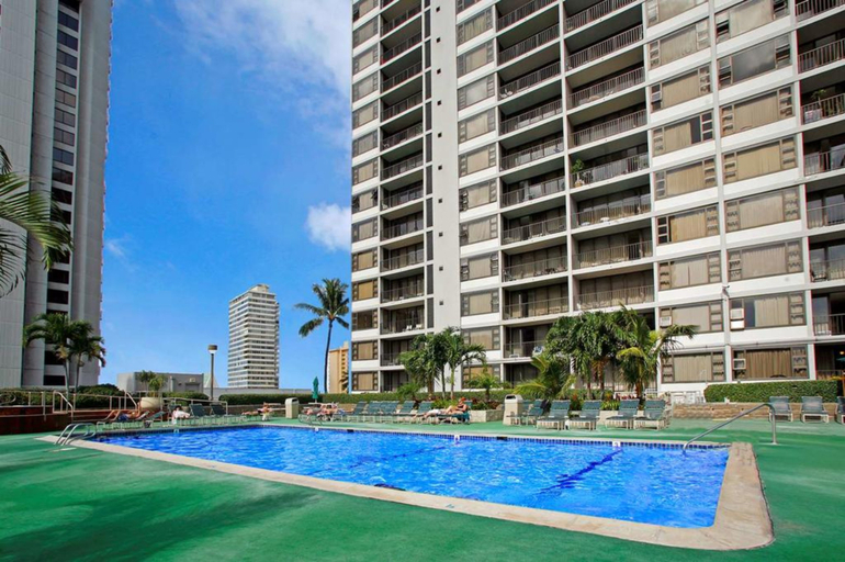Sport & Beauty 5, Aston at the Waikiki Banyan, Honolulu