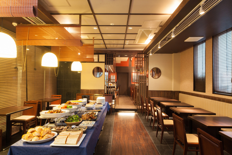 Food & Drinks 5, Hotel MyStays Sakaisuji Honmachi, Osaka