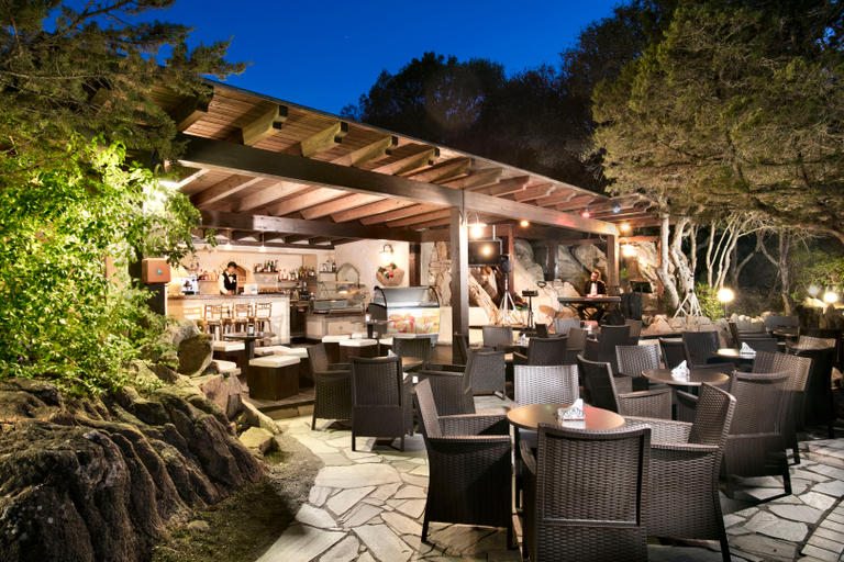 Food & Drinks 5, Rocce Sarde, Olbia-Tempio