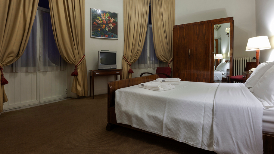 Bedroom 3, Hotel Astoria, Coimbra