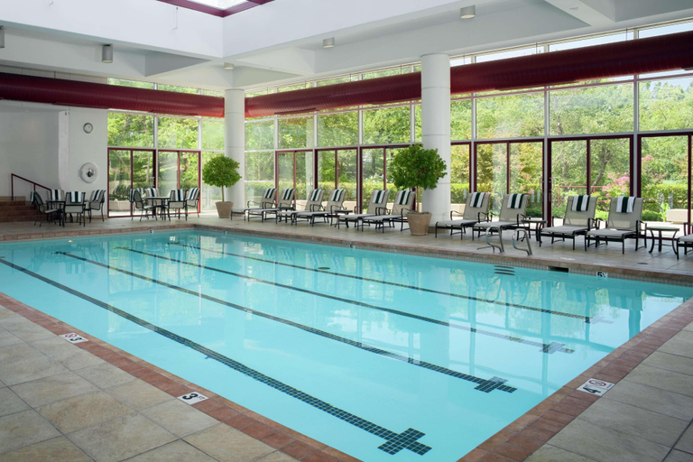Sport & Beauty 2, Doubletree By Hilton Tulsa - Warren Place, Tulsa