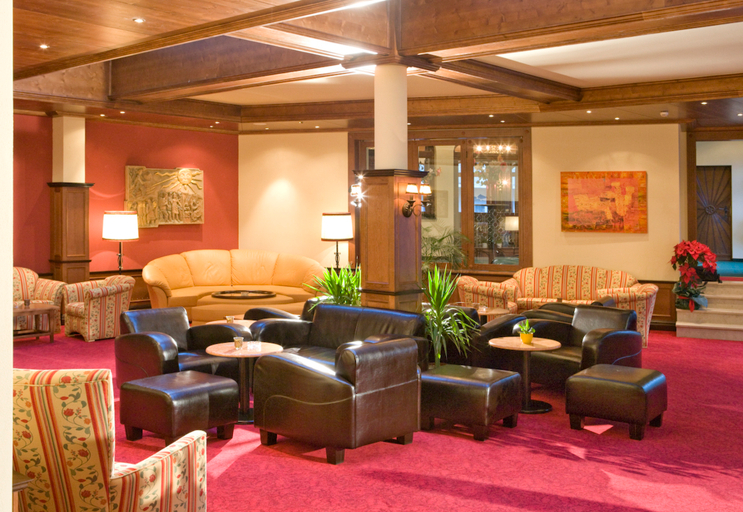 Public Area 4, Neue Post, Zell am See