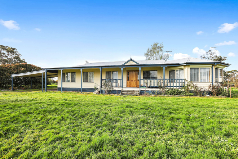 Exterior & Views 1, Yarragon 4 Bedroom House in Gippsland, Baw Baw - Pt B East