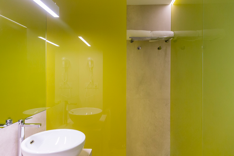 Bathroom 5, Macia Sevilla Kubb, Sevilla