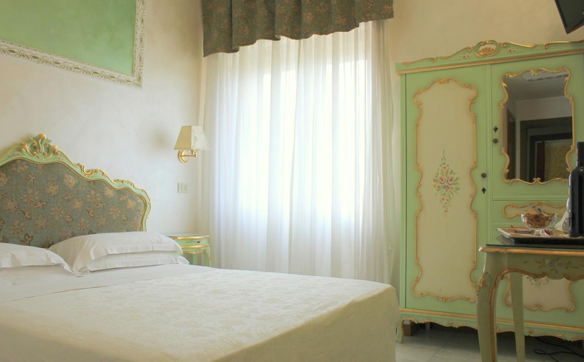 Bedroom 4, Romulus Hotel, Rome