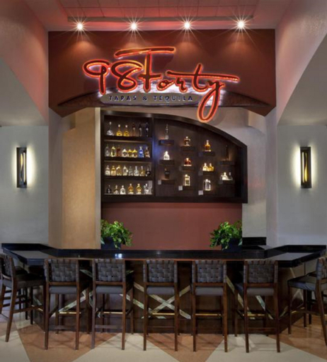 Rosen Centre, Orange