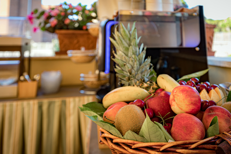 Food & Drinks 5, Aurelia Vatican Home, Rome