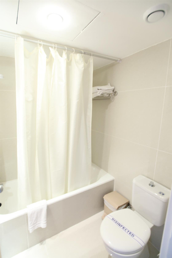 Bathroom 5, Tsokkos Paradise Village