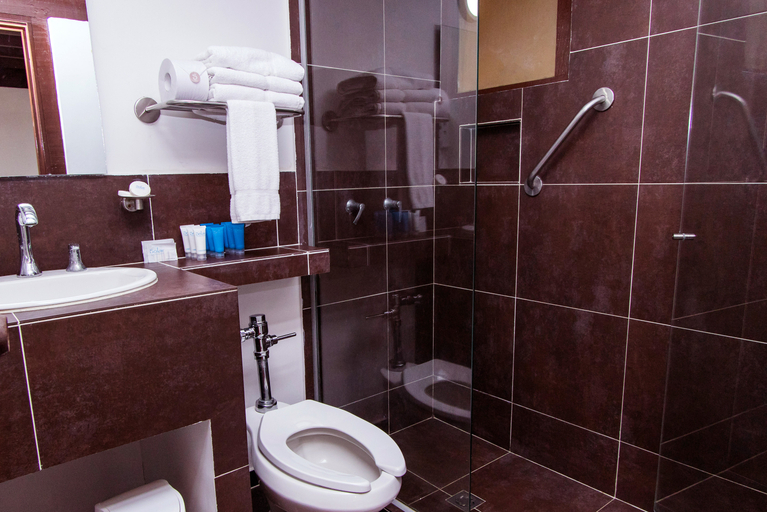 Bathroom, Sol Caribe Campo, San Andrés