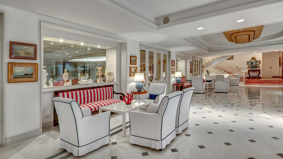 Public Area 5, Grand Hotel Riviera, Napoli