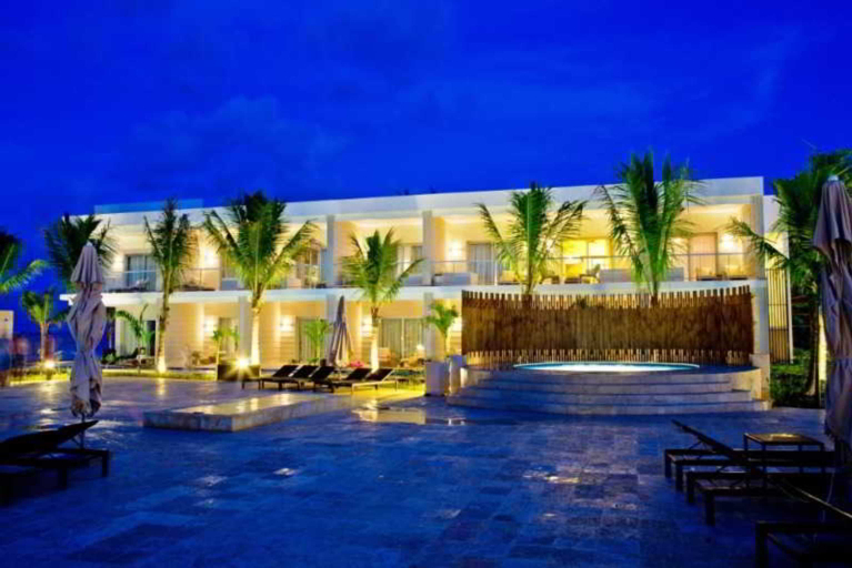 Exterior & Views 2, Royalton Hideaway Blue Waters