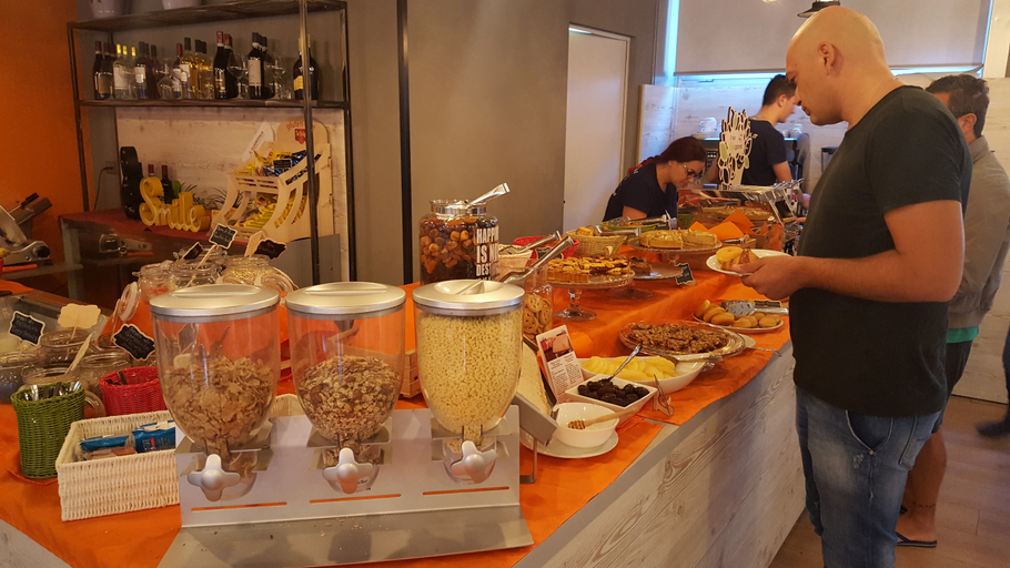 Food & Drinks 5, Espresso Darsena, Milano