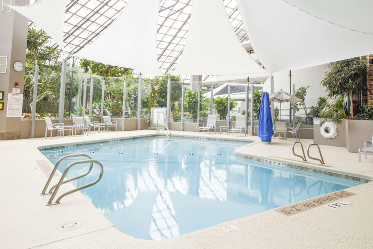Sport & Beauty 3, DoubleTree by Hilton Hotel Rochester, Monroe