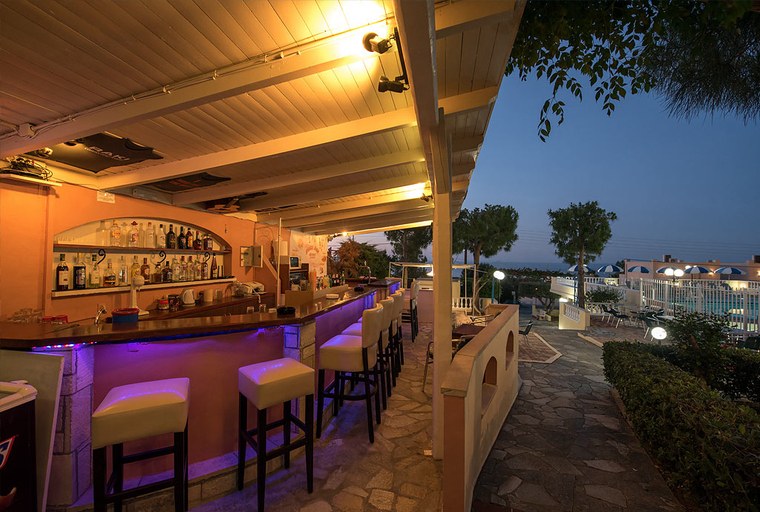 Food & Drinks, Adonis Studios, Crete