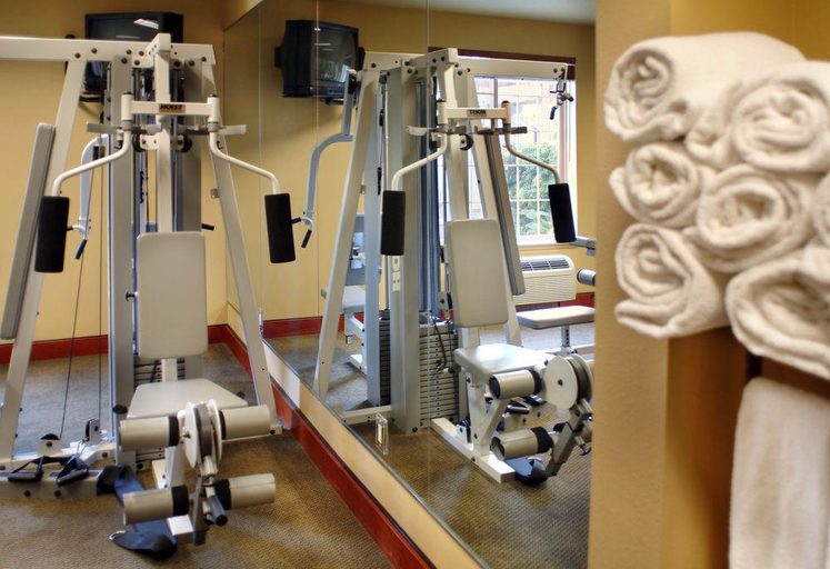 Sport & Beauty 5, Larkspur Landing Extended Stay Suites Renton, King
