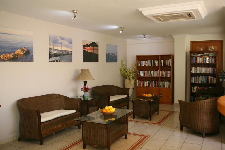 Public Area 3, Club Aphrodite