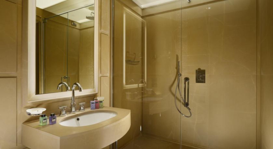 Bathroom 4, Balestri, Florence
