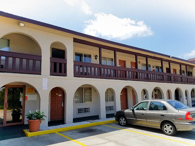 Exterior & Views 1, Sevilla Inn, Osceola