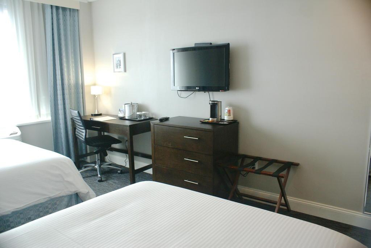 Bedroom 2, Wyndham Garden LIC Manhattan View, New York