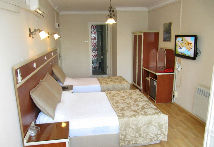 Bedroom 4, Ayvazali Hotel, Bergama