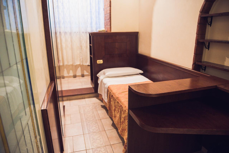 Bedroom 3, Hotel Robinson, Rome