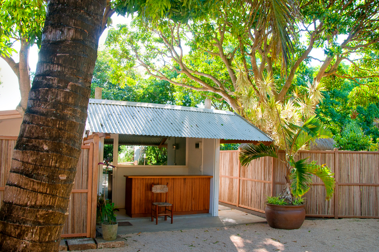 Public Area, Gardens Retreat